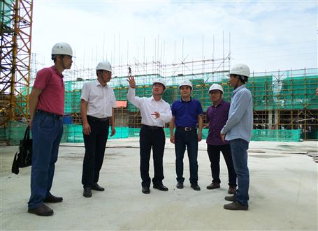 覃振華、劉國江到梧州佛子時代廣場項目調研