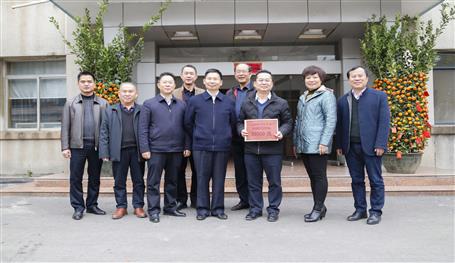 暖心！侯立林到公司送來春節(jié)慰問