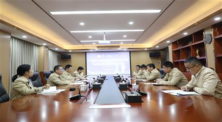 覃振華：青年員工要有格局、有能力、有擔(dān)當(dāng)