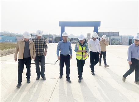 集團(tuán)公司檢查組到冶建公司兩項目開展復(fù)工復(fù)產(chǎn)綜合大檢查